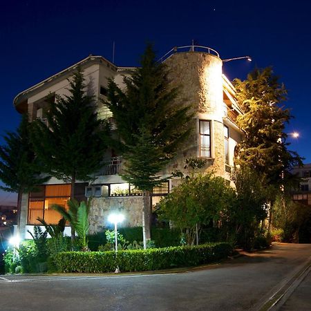 Hotel Baron Tirana Exterior foto