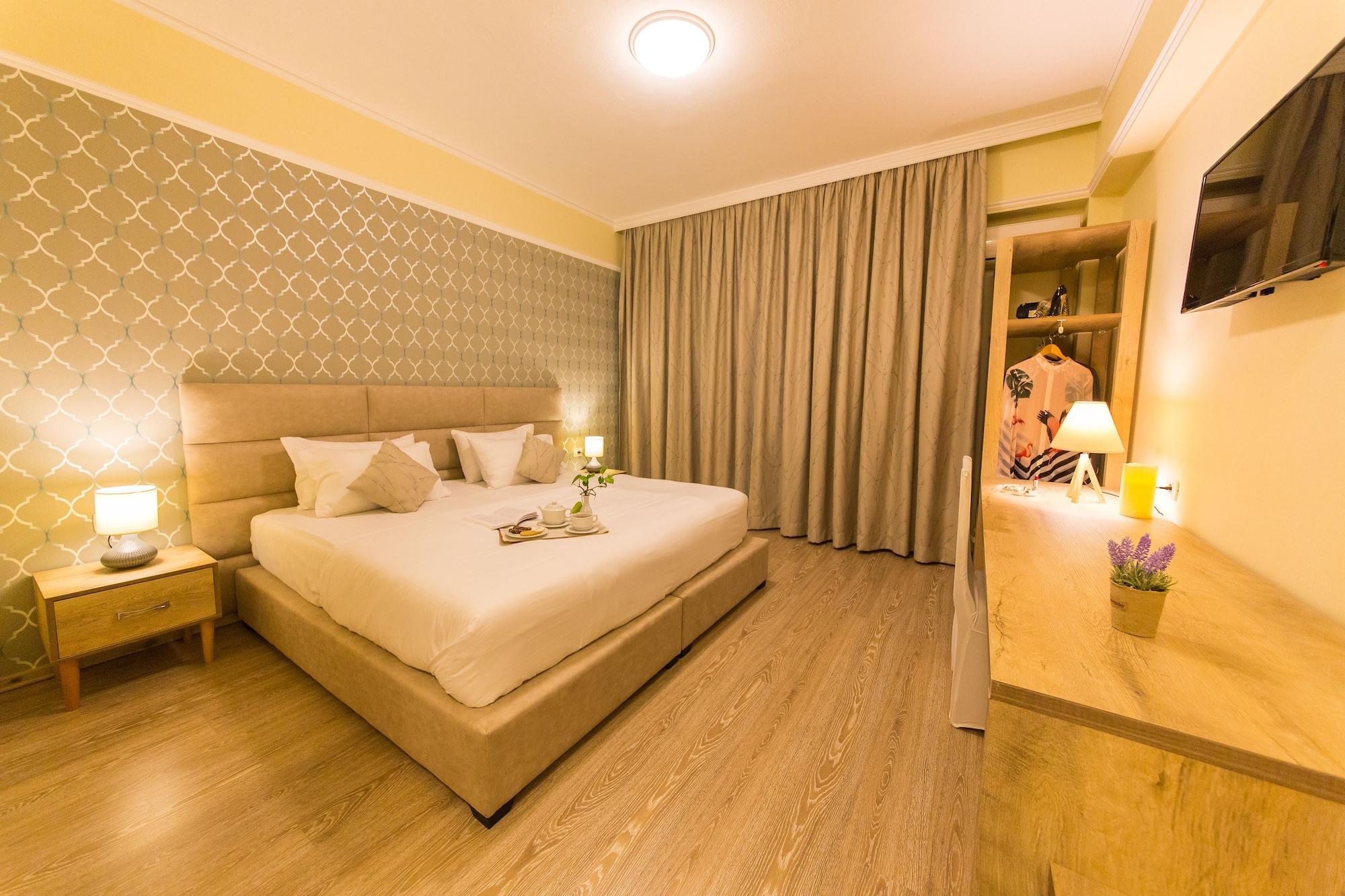 Hotel Baron Tirana Exterior foto