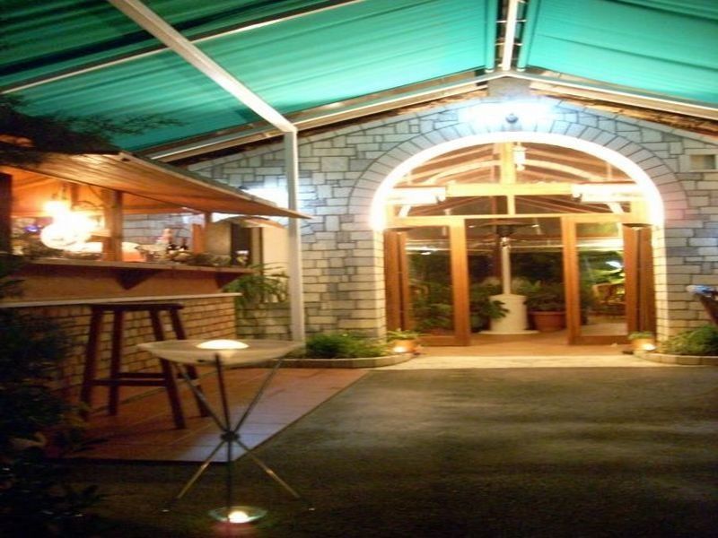 Hotel Baron Tirana Exterior foto